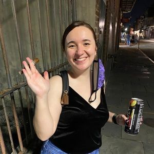 Meet your Posher, Alexis